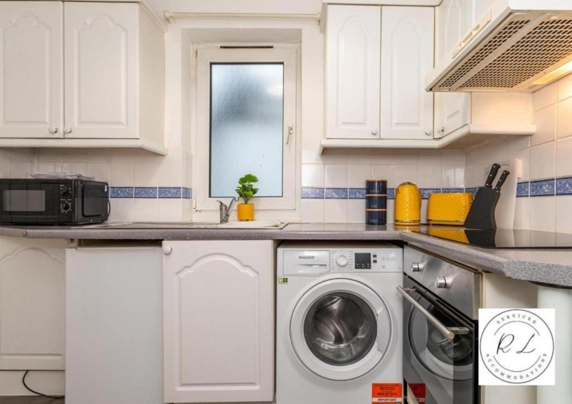 1br-2guests-freeparking-wifi-tv Apartment Birmingham