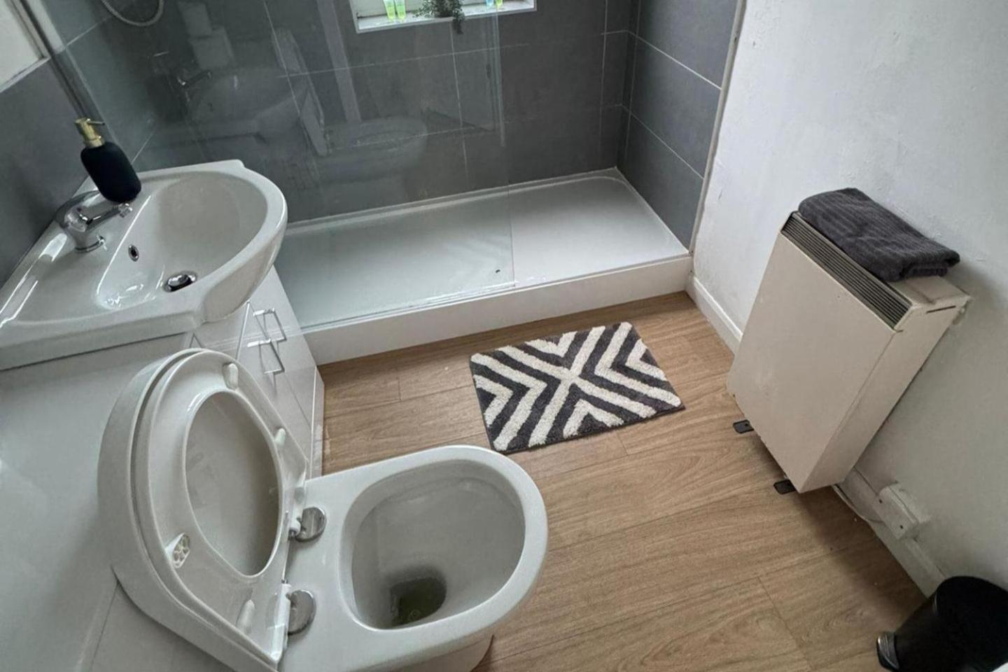 1br-2guests-freeparking-wifi-tv * Birmingham